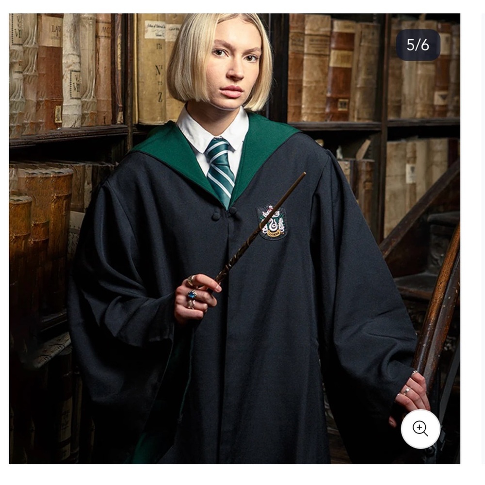 Universal Studios Slytherin Harry Potter Robe XS - Picture 8 of 9
